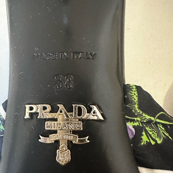 Prada Poppy Heels - Picture 4 of 4
